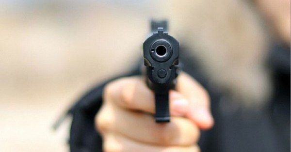 La Nación / Discutió con su vecina por uso de pirotecnia, la mató, huyó y ahora es buscado