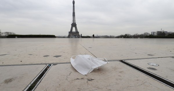 La Nación / Llegan a Francia las primeras dosis de vacuna contra el COVID-19