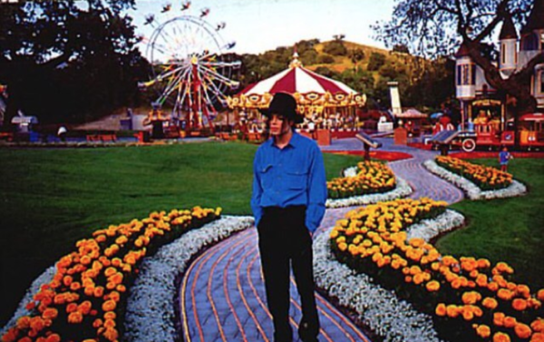 HOY / El rancho Neverland de Michael Jackson, vendido a un magnate de EEUU