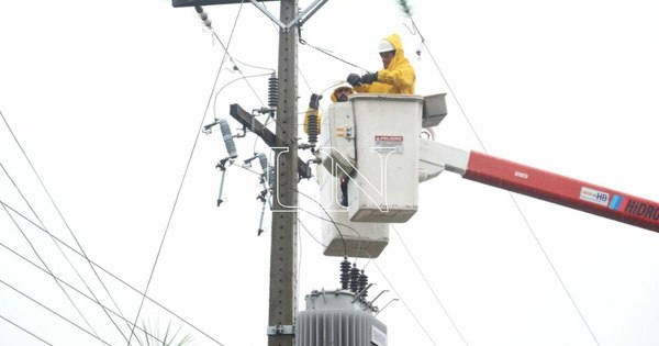 La Nación / La Ande instaló 4.664 nuevos transformadores, superando su objetivo