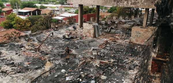Incendio en la Chacarita: Aseguran que asistencia recibida hasta el momento “no alcanza para nada” - Megacadena — Últimas Noticias de Paraguay