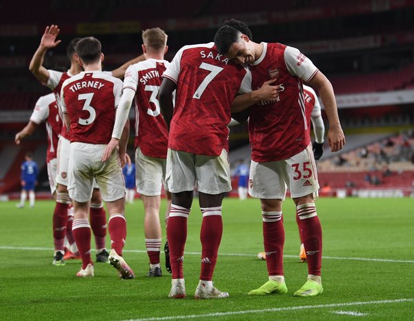 Arsenal se repone con una victoria ante el Chelsea