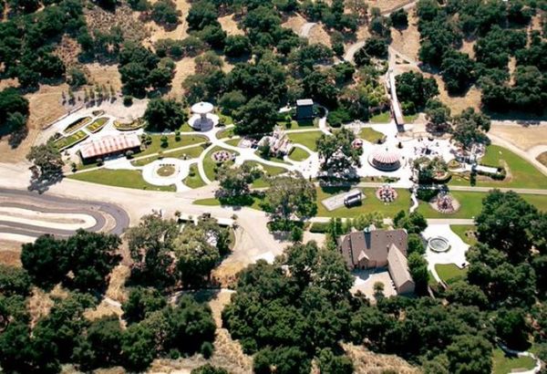 Venden el rancho de Michael Jackson a un precio muy rebajado