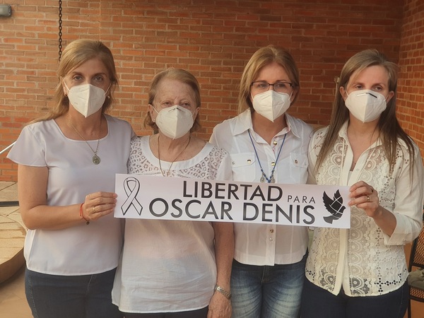 La familia de Óscar Denis pide al Gobierno hablar con Laura Villalba