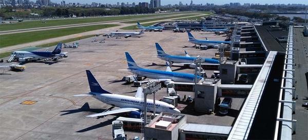 Argentina limita acceso a su territorio solo para argentinos, residentes y excepciones | OnLivePy