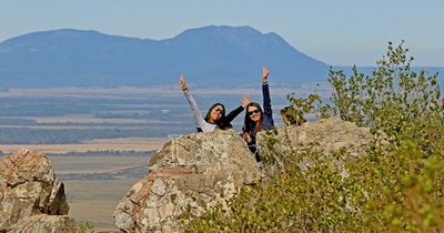 La Nación / Grupos de viaje a Brasil y turismo interno son furor en redes