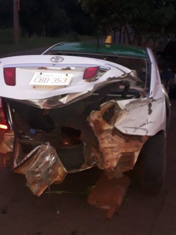 Ciudad del Este: tres vehículos involucrados en un accidente | Noticias Paraguay