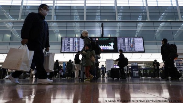 Japón cierra sus fronteras para extranjeros hasta febrero