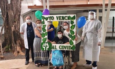 Celebran victoria ante el covid-19 de médicos: “Se multiplica la victoria”