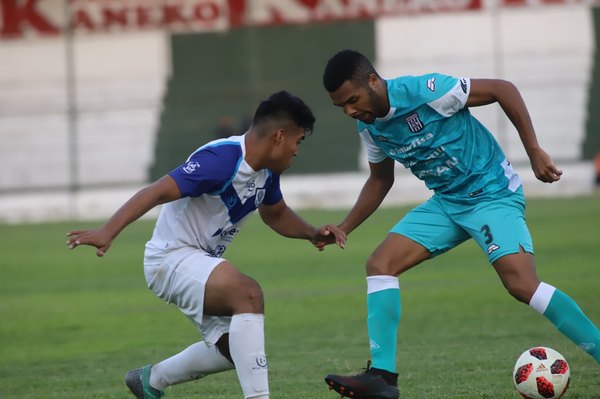 Fallece ahogado futbolista uruguayo que jugó en Santaní en el 2019