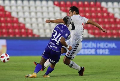 El derechazo de 'Tito' Torres que le abrió el camino a la final a Olimpia