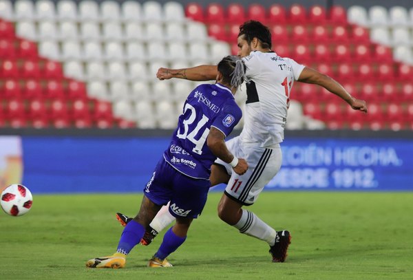El derechazo de 'Tito' Torres que le abrió el camino a la final a Olimpia