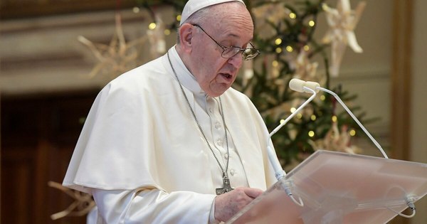 La Nación / El papa Francisco anunció un año que será consagrado a la familia