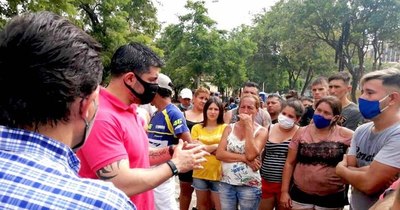 La Nación / “La clase política debe comprometerse para una solución”