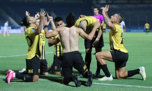 Guaraní accede a la final en partido manchado por el arbitraje