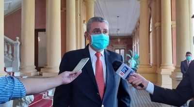 HOY / Villamayor dice no saber nada de Petropar