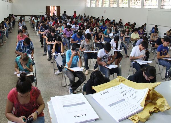 Becas ITAIPU-BECAL: Exámenes de postulantes se prevén para este enero
