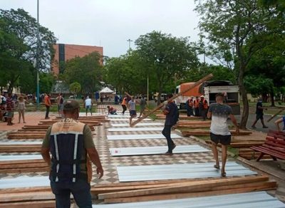 Instituciones coordinan asistencia a familias de la Chacarita afectadas por incendio