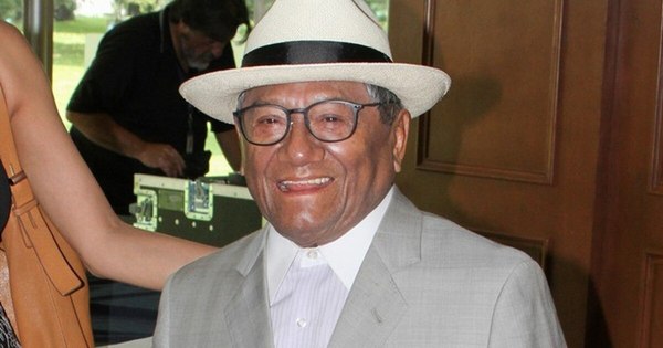 La Nación / Murió el compositor mexicano Armando Manzanero por COVID-19