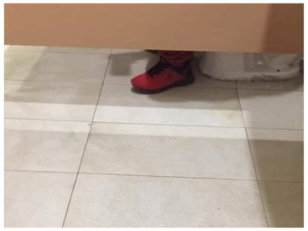 Delató a hombre del baño que prometió a su amante pasar con ella el Año Nuevo