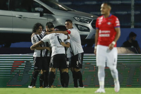 Arce ya dio su “ok” para que un habitual titular en Libertad vista la azulgrana la próxima temporada - Megacadena — Últimas Noticias de Paraguay