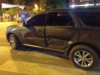 Ebria al volante embiste a ambulancia y paciente que estaba siendo trasladado muere - Noticiero Paraguay