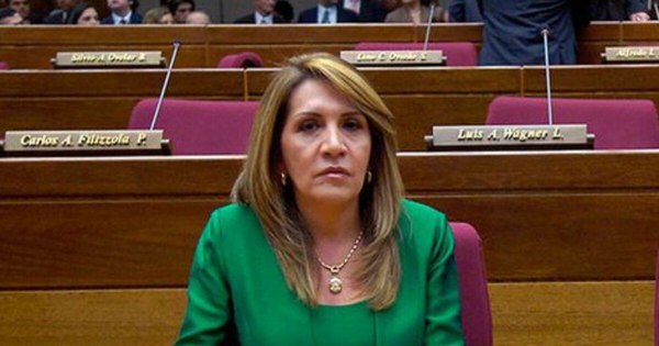 La Nación / Senadora liberal pide a Sandra Quiñónez que investigue de oficio a Mazzoleni