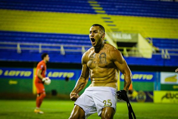 Tribunal abre sumario a Bobadilla por su festejo desmedido