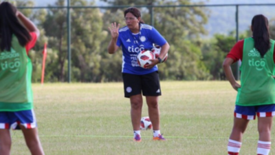 La entrenadora que comanda la selección femenina