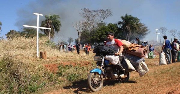 La Nación / Brasileños alientan a invasión, denuncian