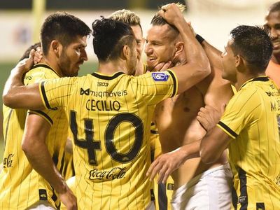 Raúl Bobadilla: sumariado por el festejo, pero habilitado para la final - Guaraní - ABC Color