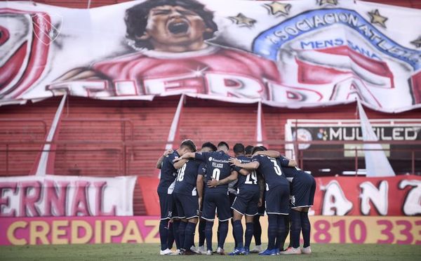 Independiente gana, y Boca y River llegan punteros al clásico - Fútbol - ABC Color