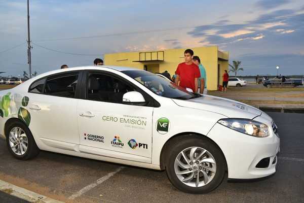 Plantean alianza para promover el desarrollo de vehículos eléctricos en el país | .::Agencia IP::.
