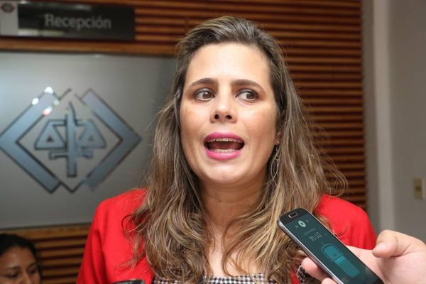 Kattya critica a Jueces del caso González Daher