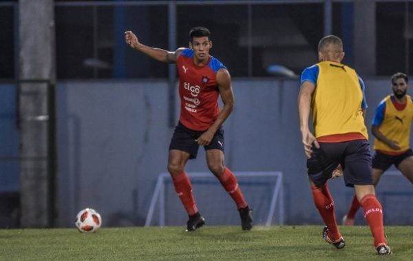 Dos Santos continuará en Cerro Porteño