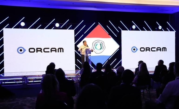 HOY / HC Innovations presentó OrCam el dispositivo que devuelve la vista