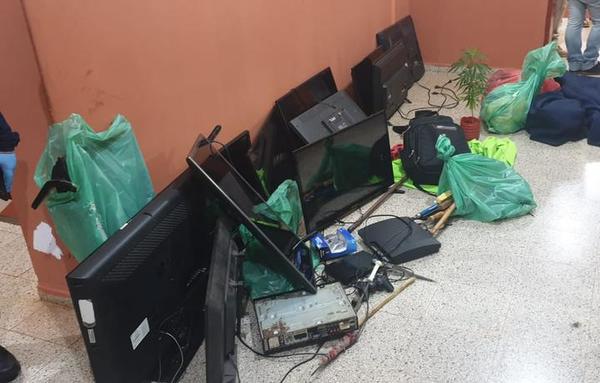 Desarticulan red de extorsionadores en Penal Regional de Itapúa