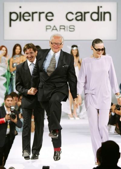 El diseñador de moda francés Pierre Cardin muere a los 98 años