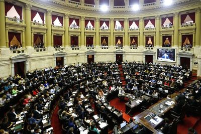 Diputados argentinos debaten ley que conforma nuevo cálculo de jubilaciones - MarketData