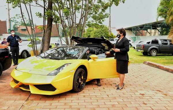 Senabico: Lamborghini de "Cucho" Cabaña fue subastado por G. 411 millones