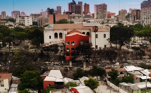 Entrevista exclusiva a Margarita Morselli sobre el incendio del Centro Cultural de la República – Cabildo. | OnLivePy