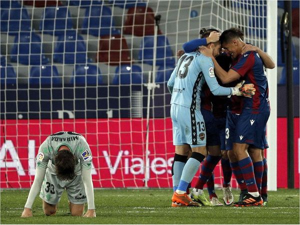 Levante se lleva un partido loco ante el Betis de Tonny Sanabria