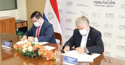 La Nación / Tributación y la CAP firman un convenio