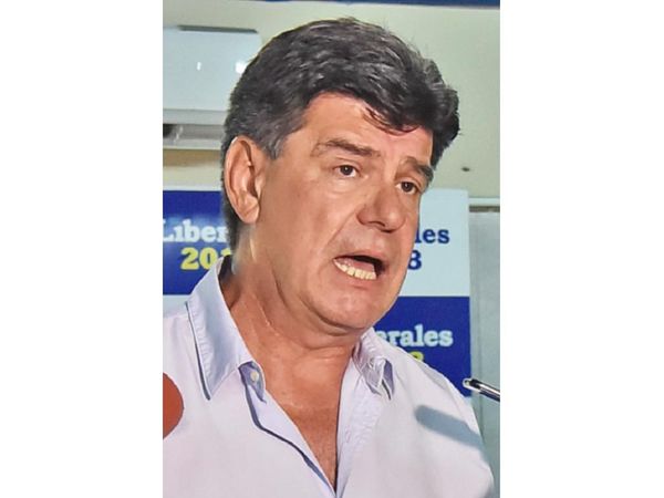 Efraín afirma que “mafia abdo-cartista” incidió en leve pena en el caso audios