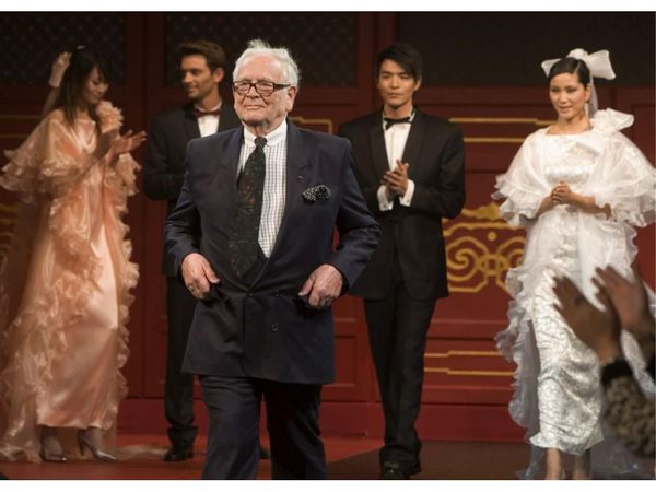 El francés Pierre Cardin, monumento de la moda, falleció a los 98 años