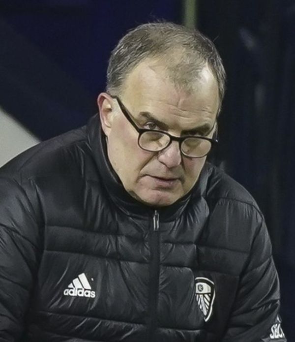 El Leeds de Bielsa golea - Fútbol - ABC Color