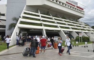 Ante la crisis, muchos vienen a quedarse - Nacionales - ABC Color
