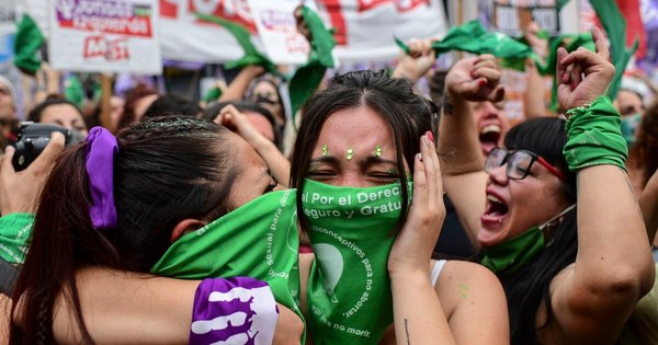 La Nación / Argentina aprueba la legalización del aborto