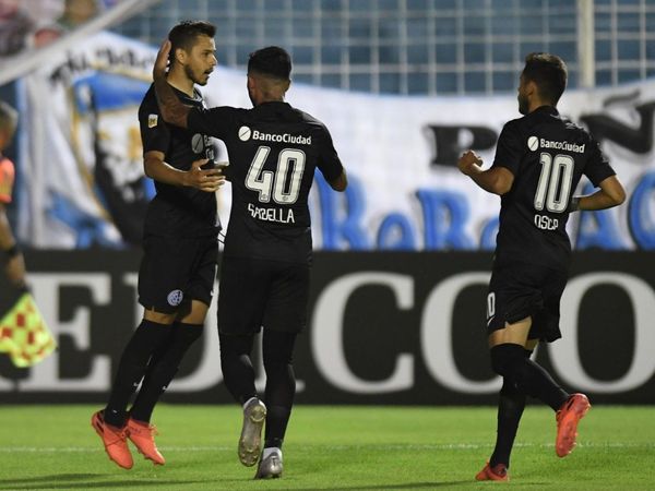 Ángel Romero anotó en el triunfo de San Lorenzo