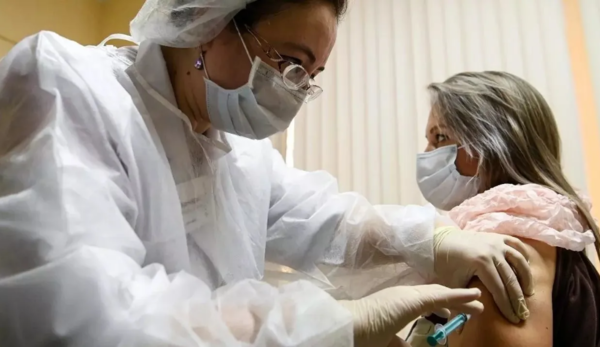 Salud justifica que Paraguay no tenga aún vacunas: No se realizaron ensayos clínicos y pandemia “no golpeó fuerte”